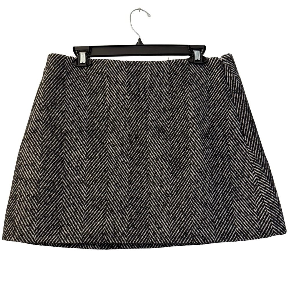 GAP NWT Womens Black & White Herringbone Skirt, Size 12, Heavyweight Lined Mini